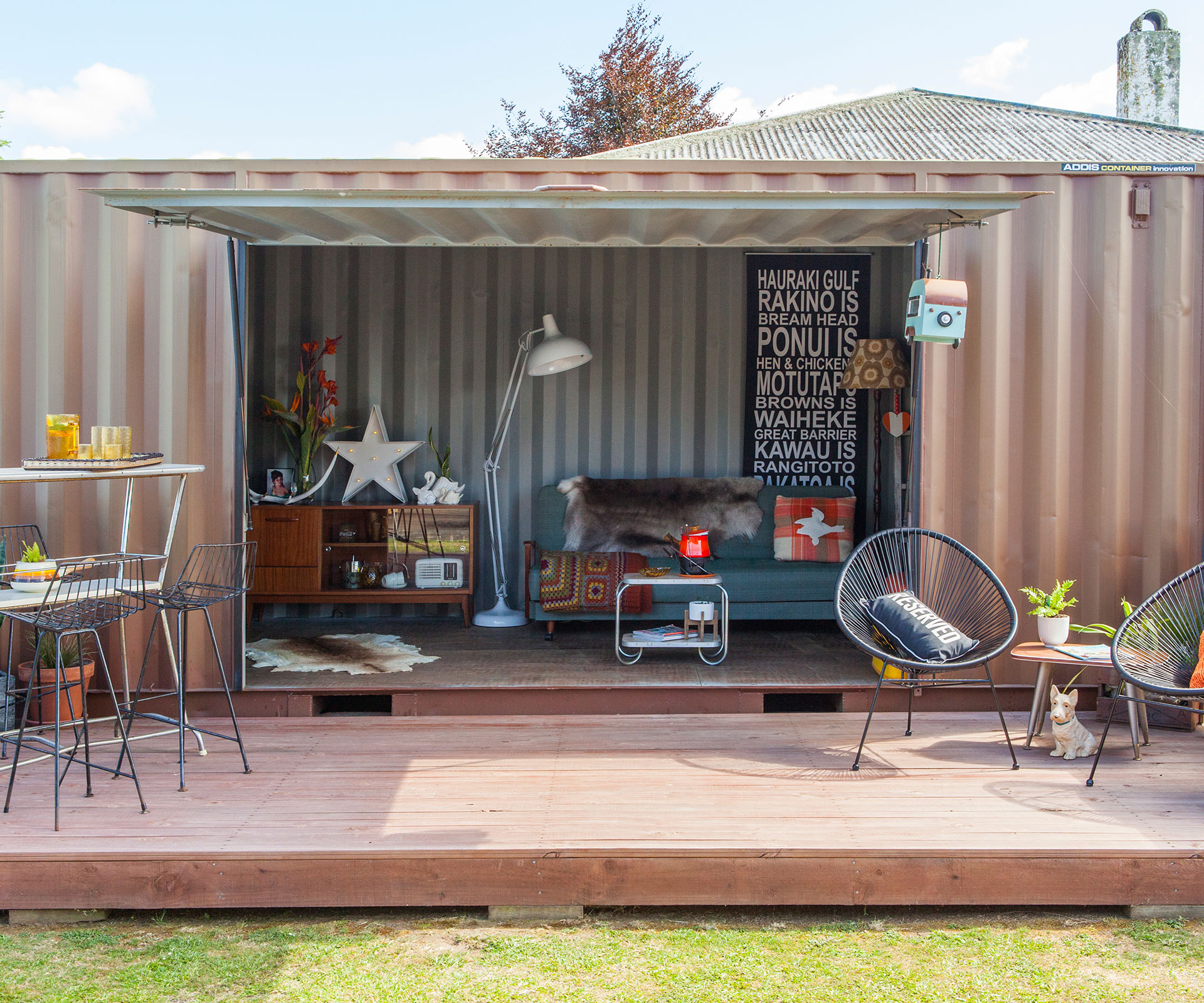 Then &amp; Now: An unbelievable container house makeover