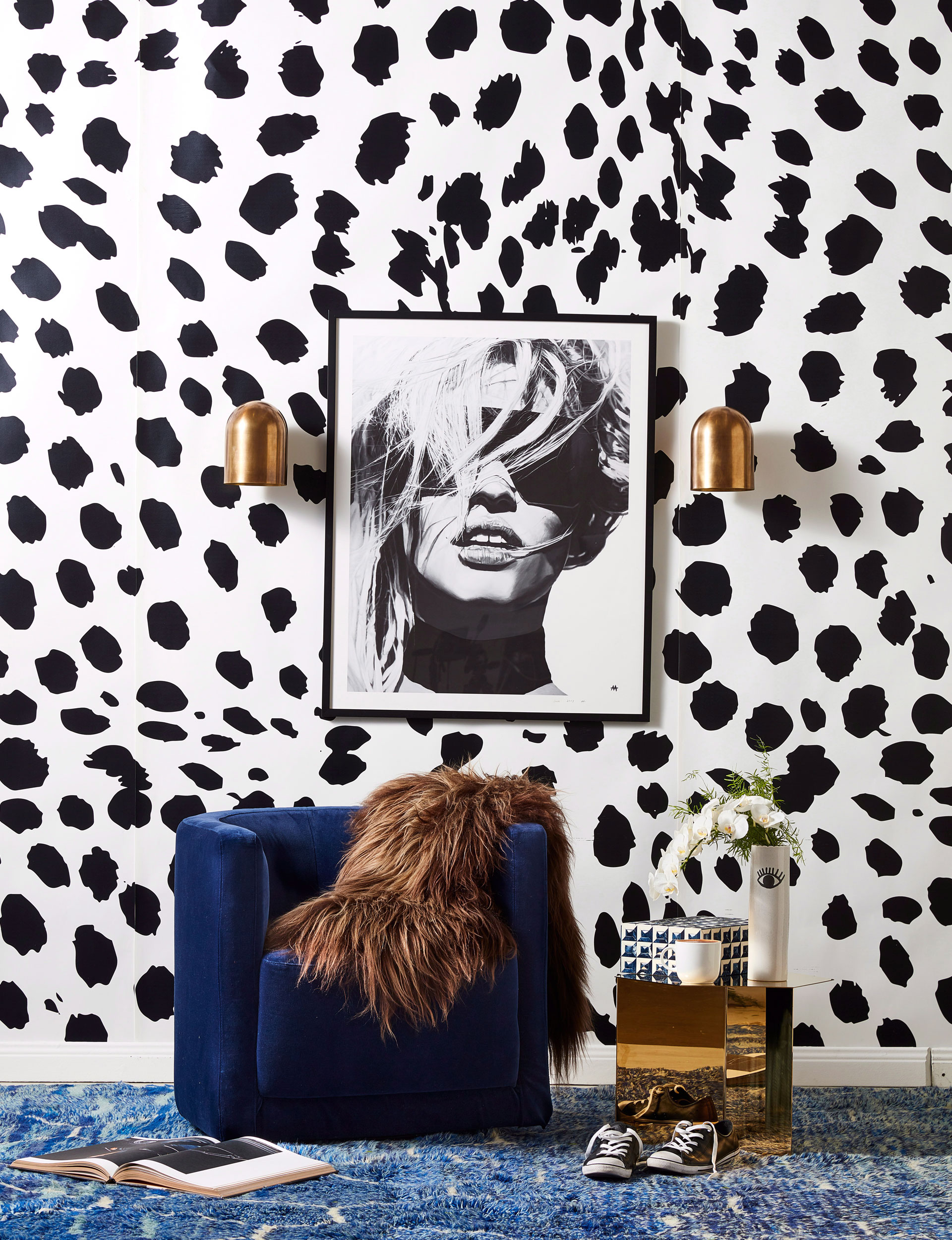 Here are the latest wallpaper trends and how to use them at home