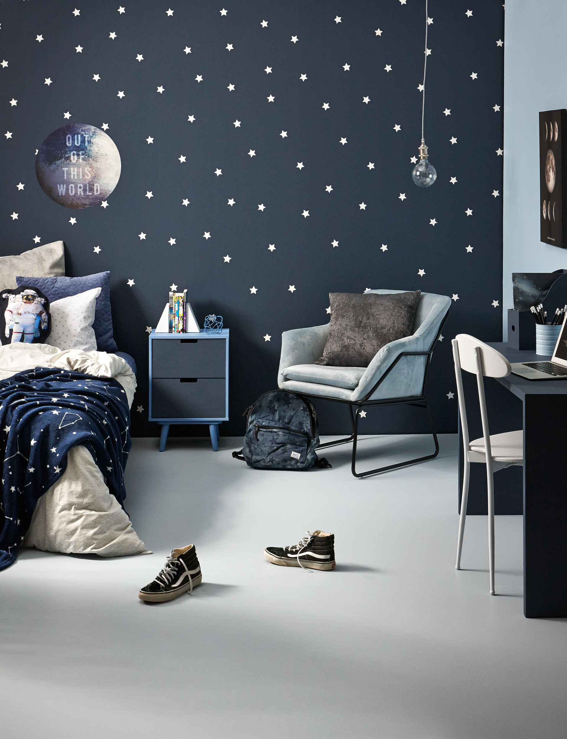 How to design a space-themed kid's room with cool glow-in-the dark paint