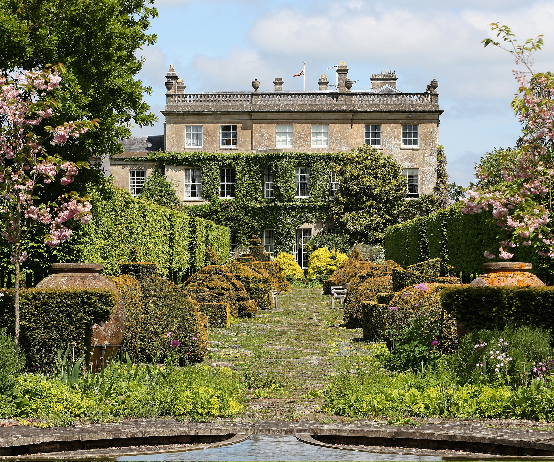 Highgrove House, homes owned by the British royal family