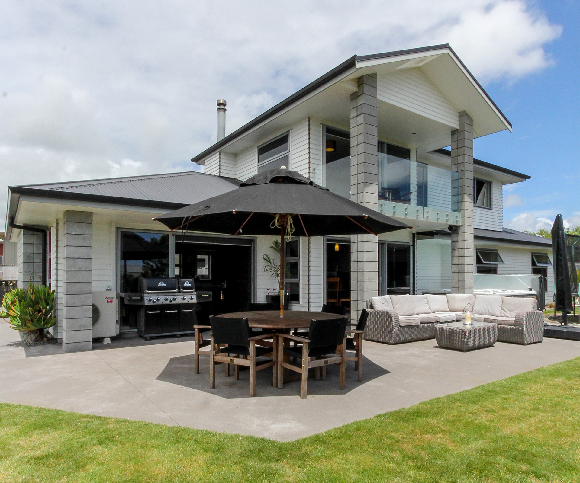 New Plymouth home for sale